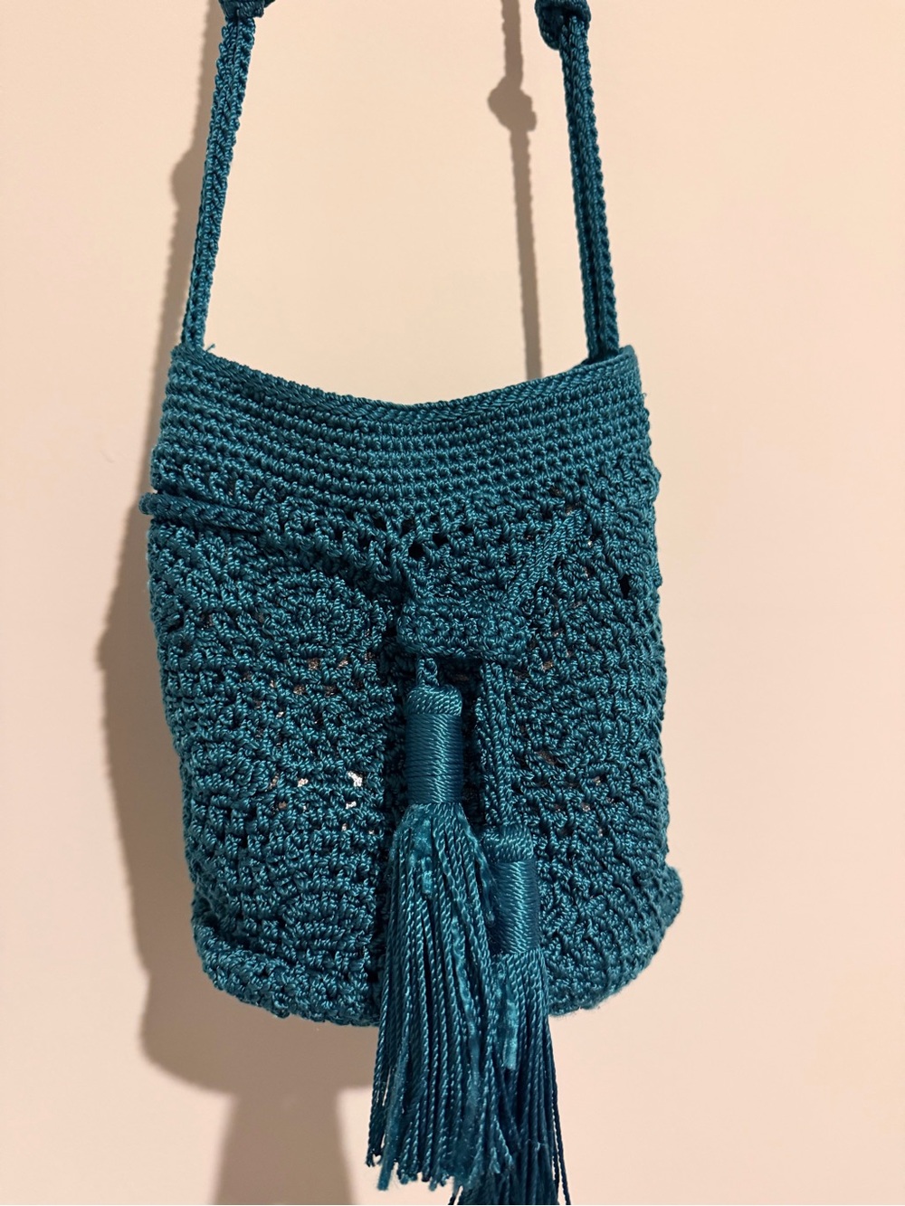 The Sak Sayulita Crochet Drawstring Bag Purse Crossbody